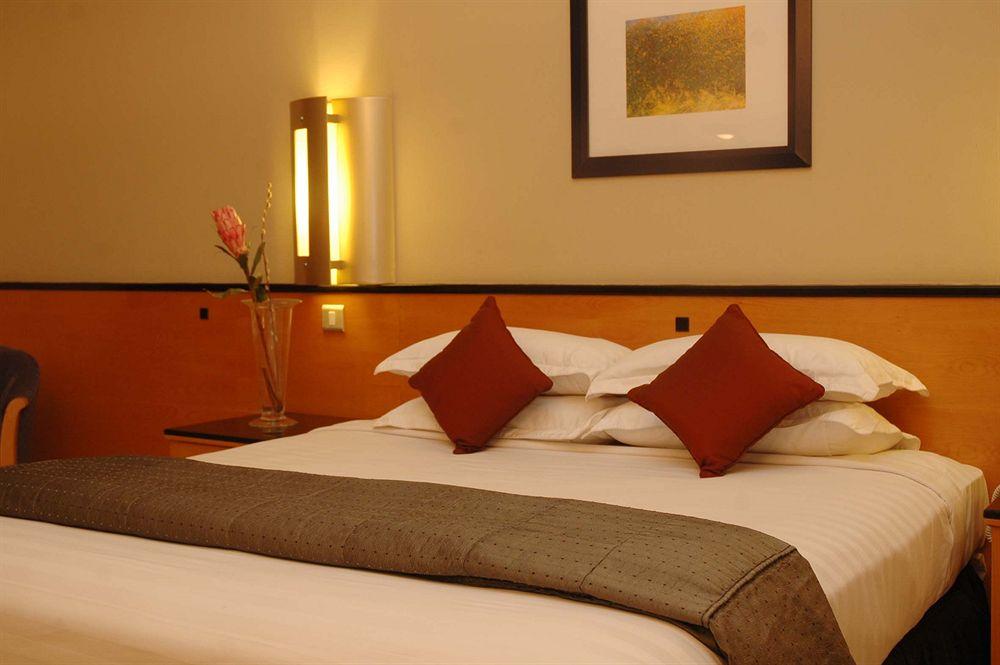 Baisan International Hotel Манама Экстерьер фото