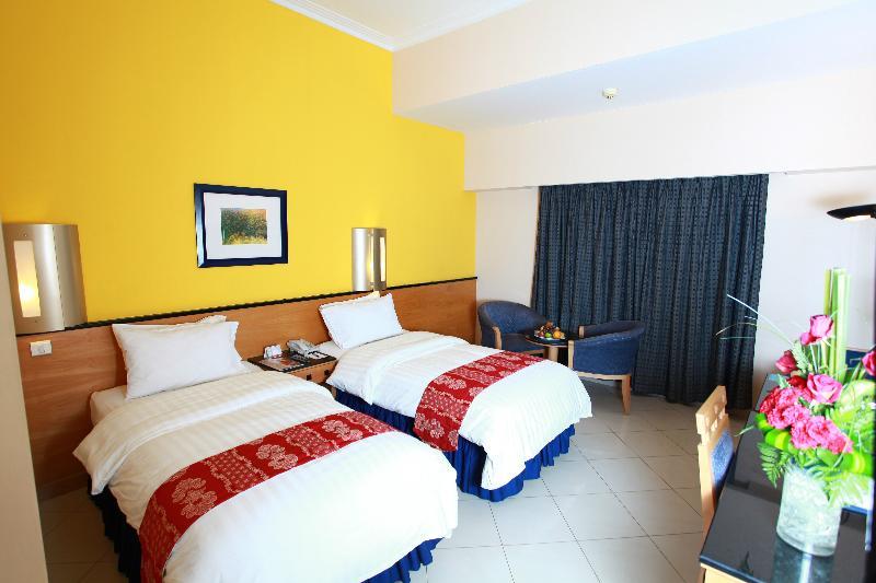 Baisan International Hotel Манама Экстерьер фото